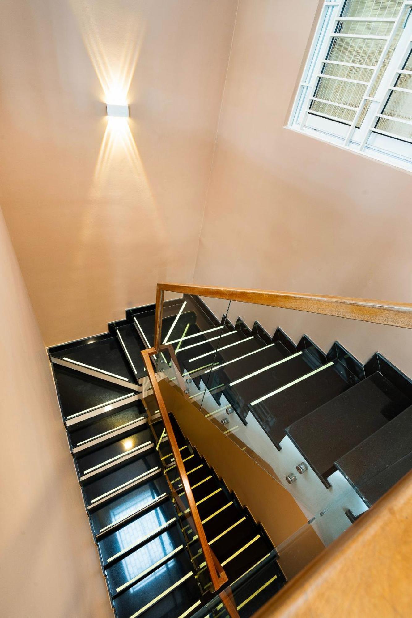 Hemtouch House Hotel Ho Chi Minh City Exterior photo