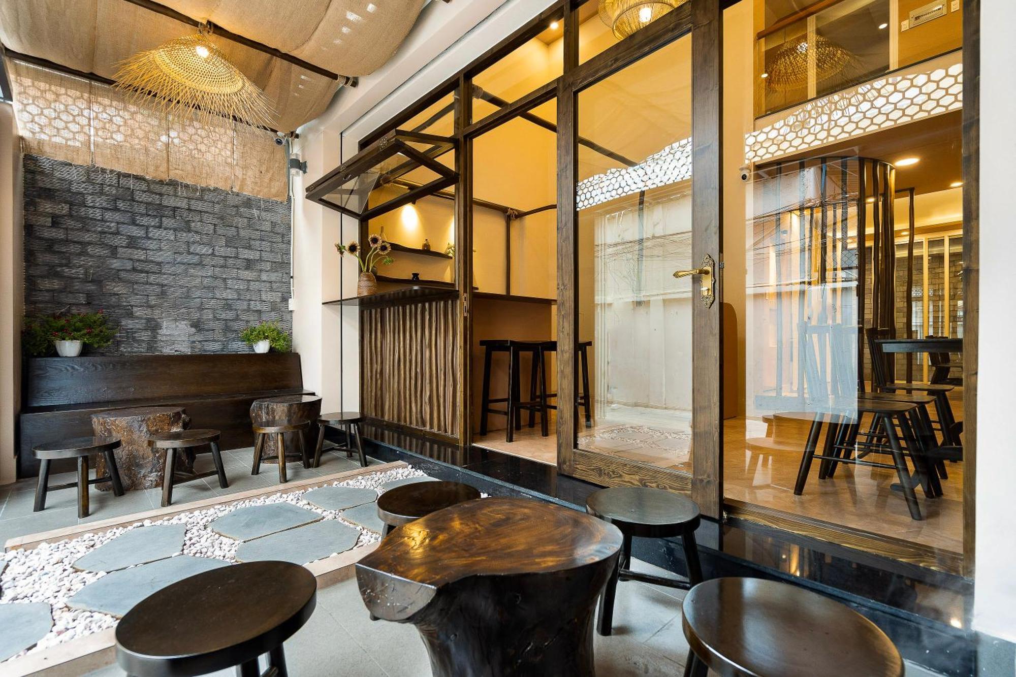 Hemtouch House Hotel Ho Chi Minh City Exterior photo