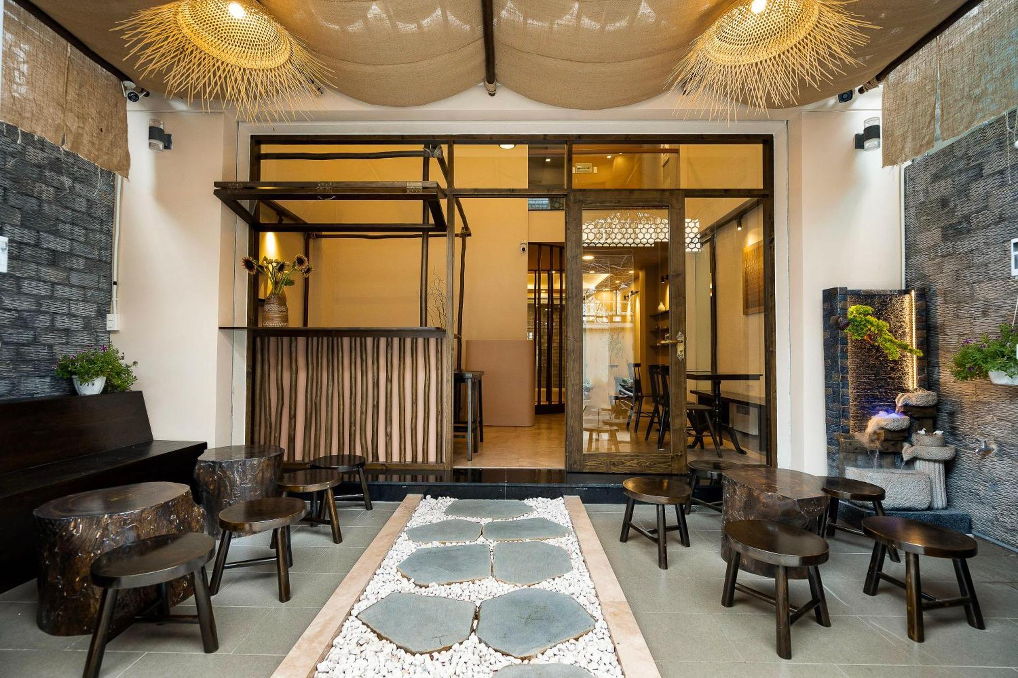 Hemtouch House Hotel Ho Chi Minh City Exterior photo